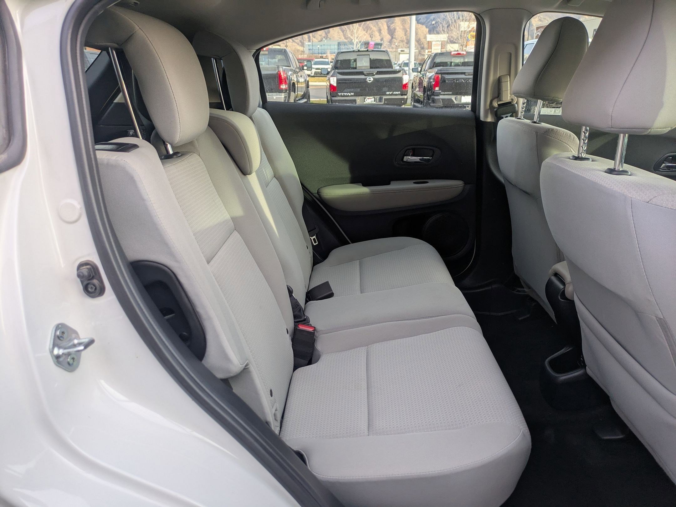 Used 2021 Honda HR-V LX image 28