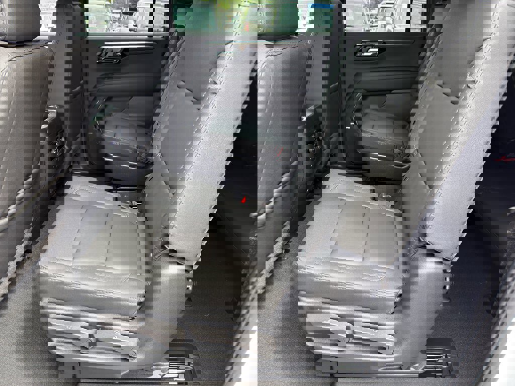 New 2026 Chevrolet Suburban LT w/ Comfort Package image 24