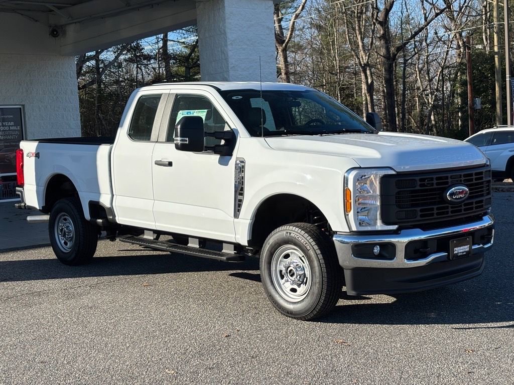 New 2026 Ford F250 XL w/ XL Chrome Package image 21