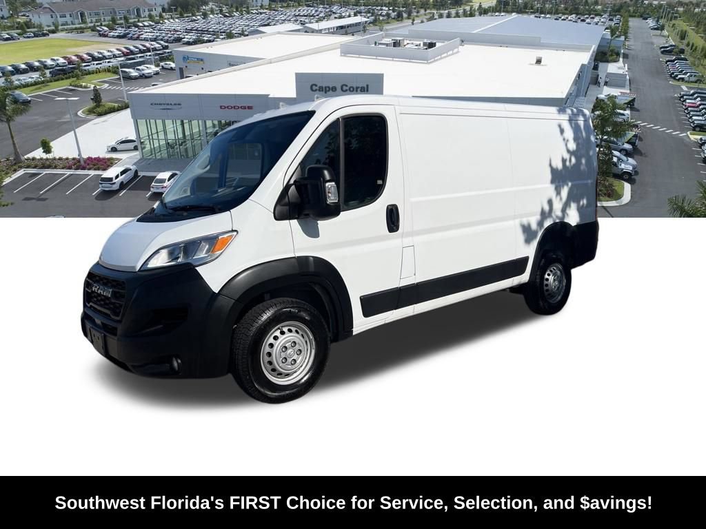 Used 2025 RAM ProMaster 2500 w/ Convenience Group FWD image 2