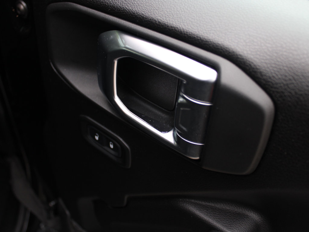 Used 2022 Jeep Gladiator Sport image 13