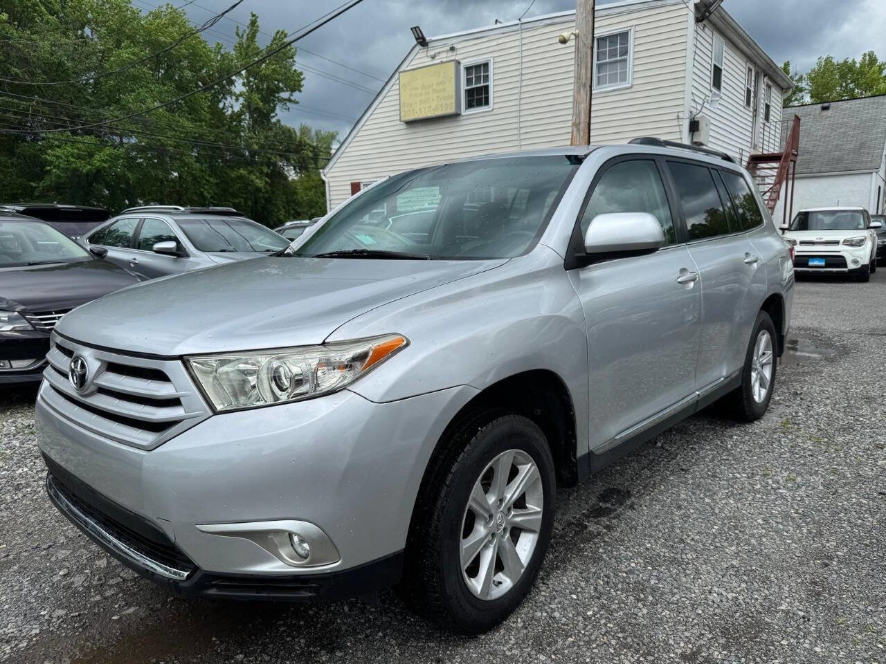 Used 2013 Toyota Highlander SE image 4