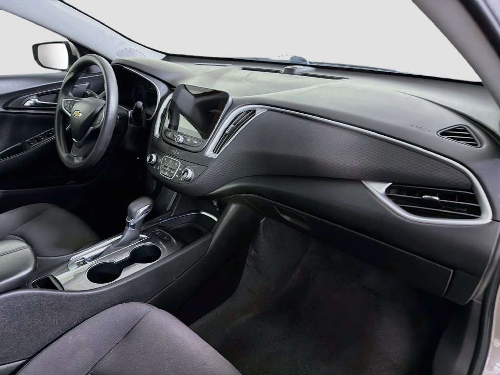 Used 2024 Chevrolet Malibu LT FWD image 29