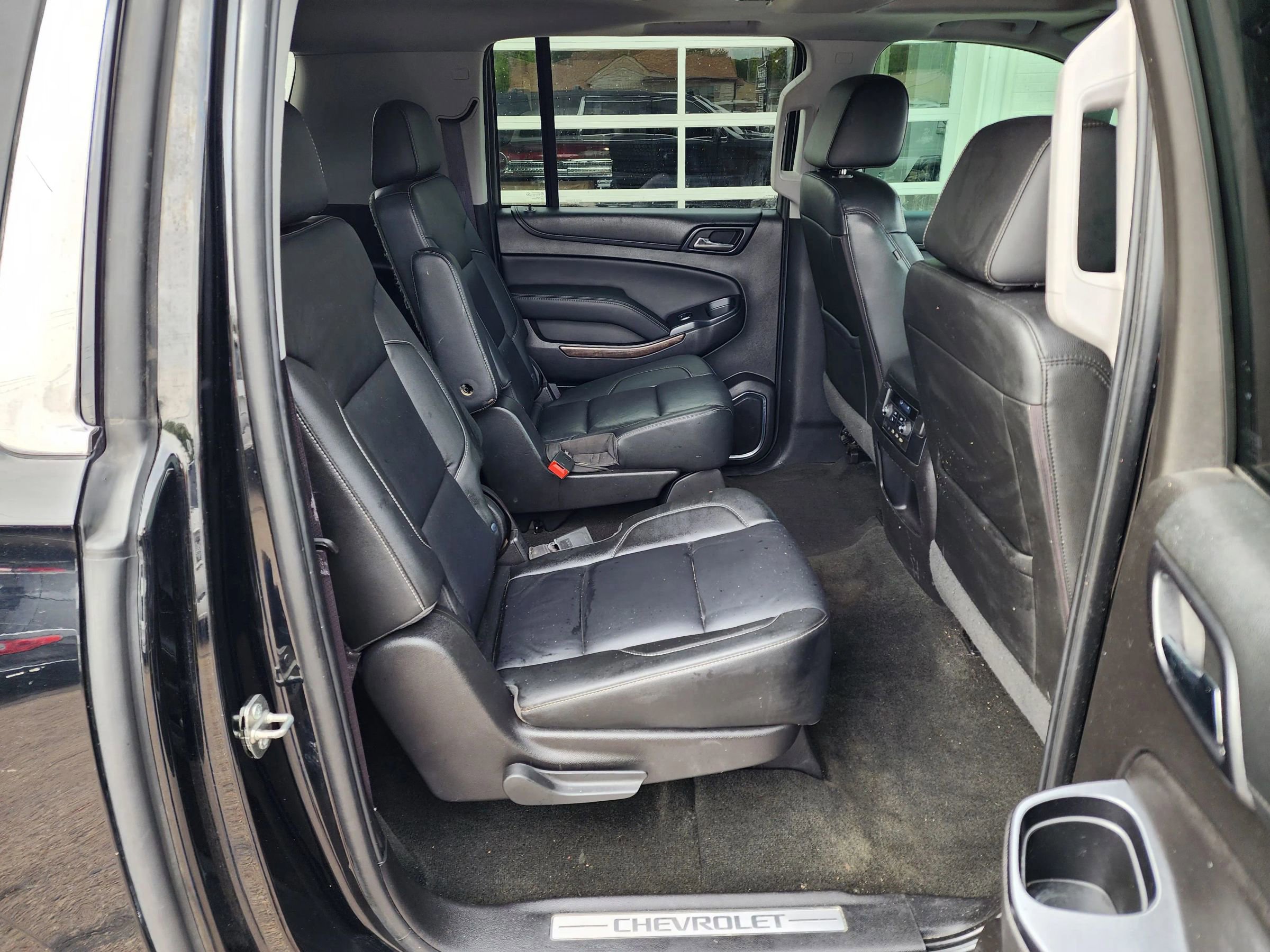 Used 2017 Chevrolet Suburban LT AWD/4WD image 12