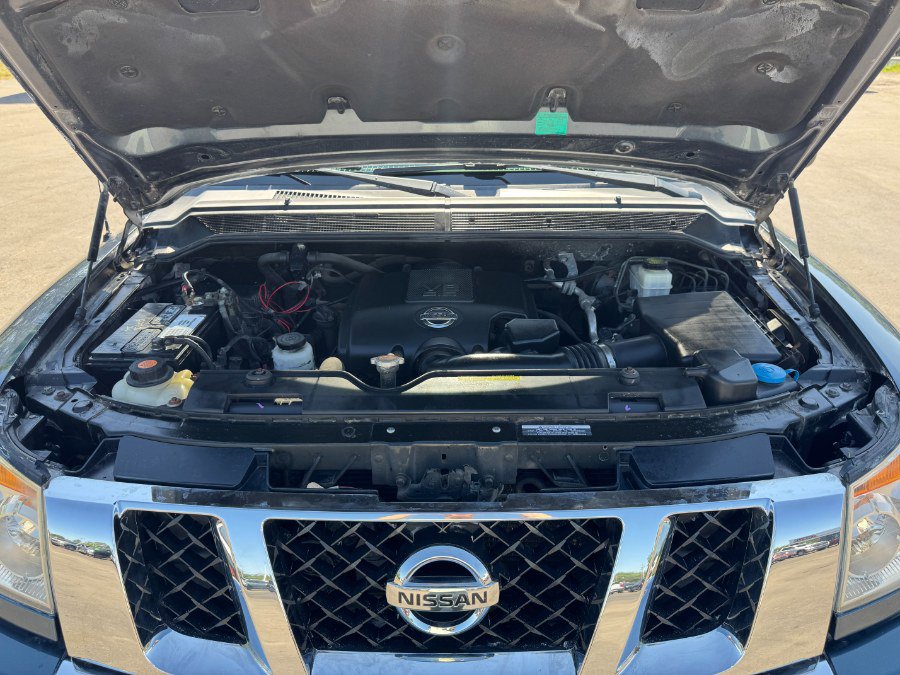 Used 2014 Nissan Titan SV AWD/4WD image 22