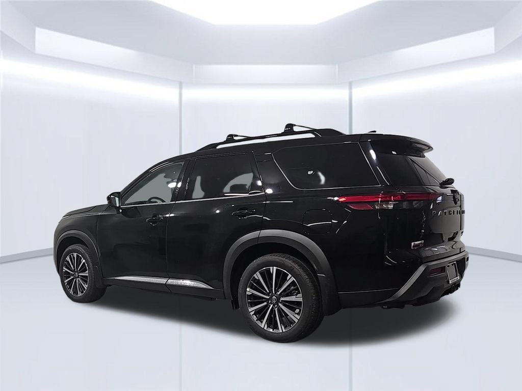 New 2026 Nissan Pathfinder Platinum w/ Cargo Package AWD/4WD image 3