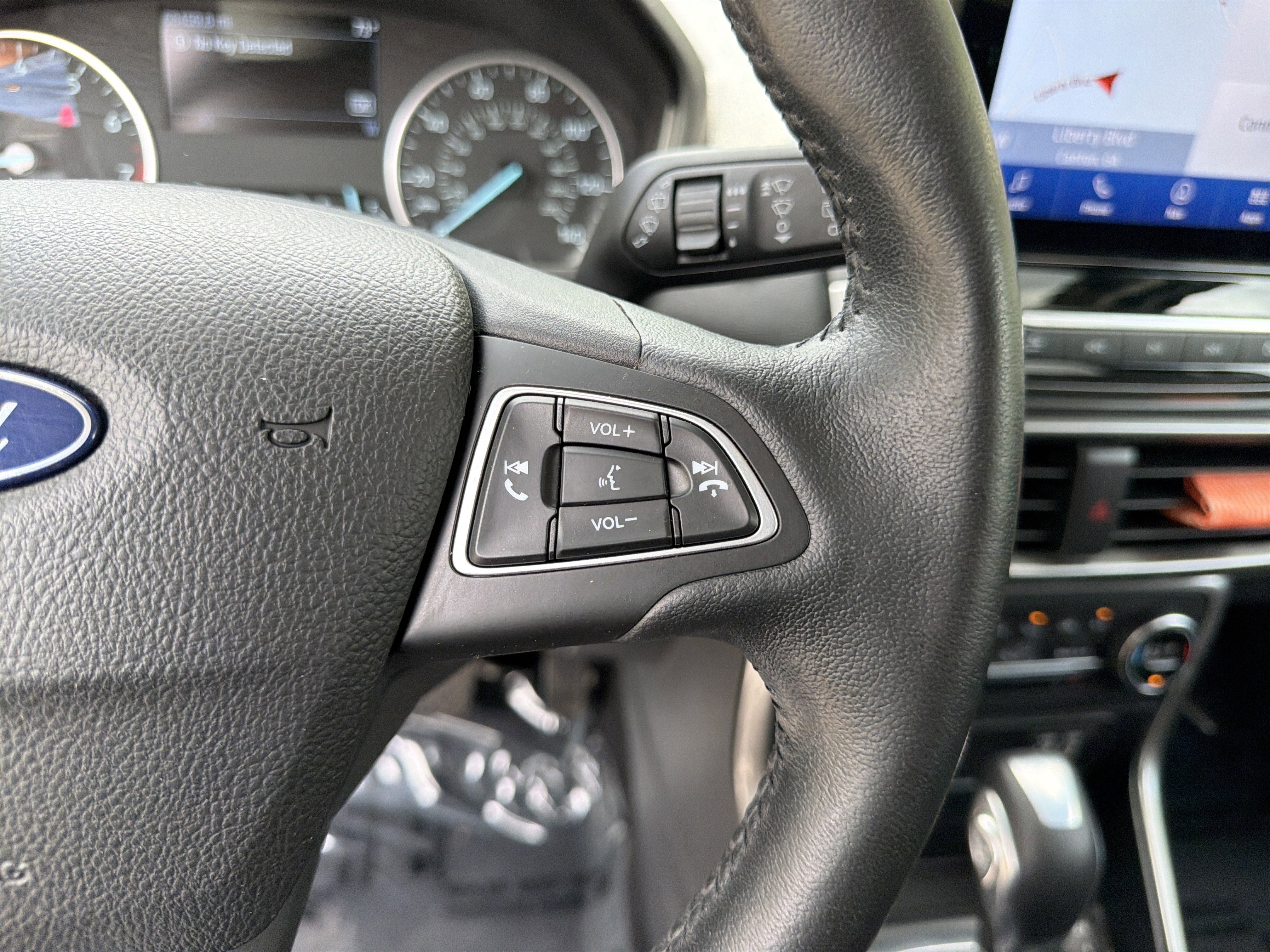 Used 2020 Ford EcoSport SE w/ SE Convenience Package FWD image 25