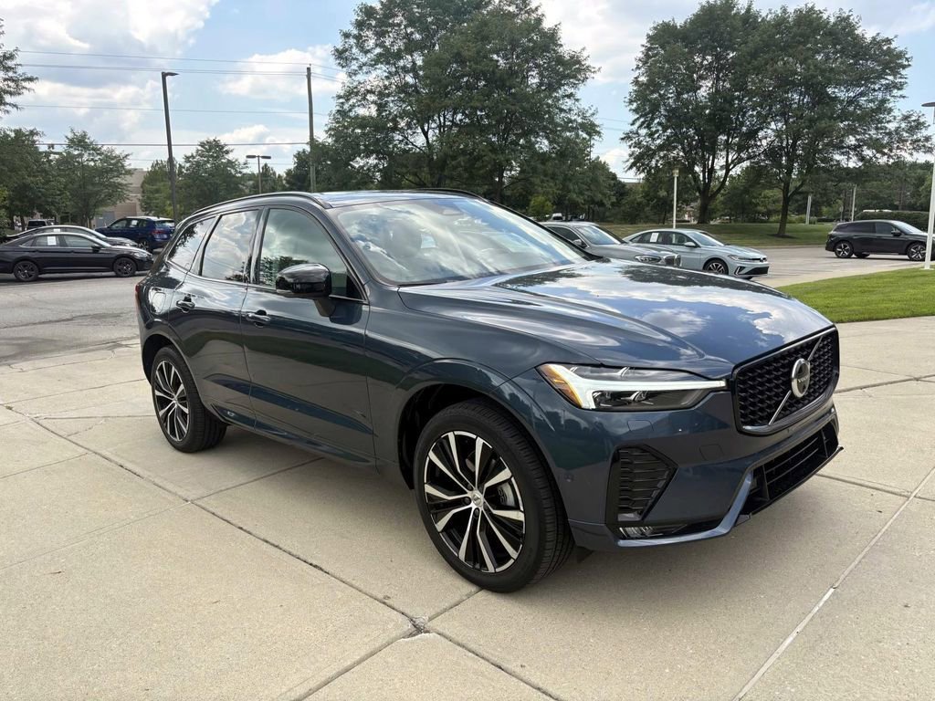 Used 2024 Volvo XC60 B5 Plus w/ Protection Package Premier