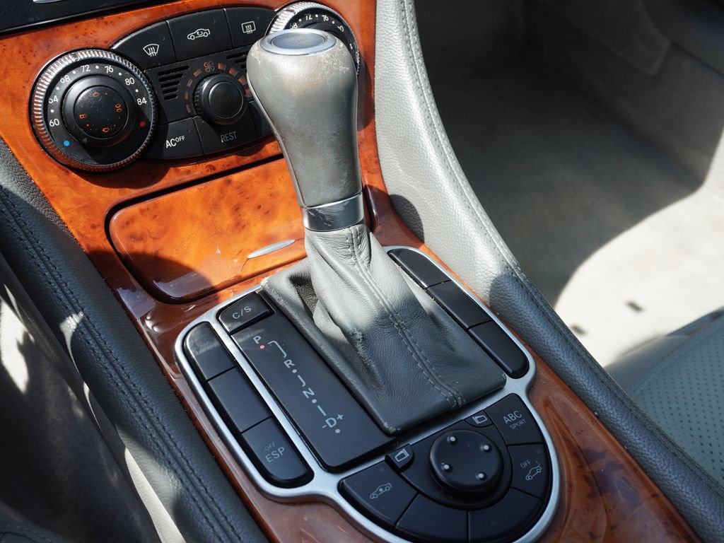 Used 2005 Mercedes-Benz SL 500 image 34