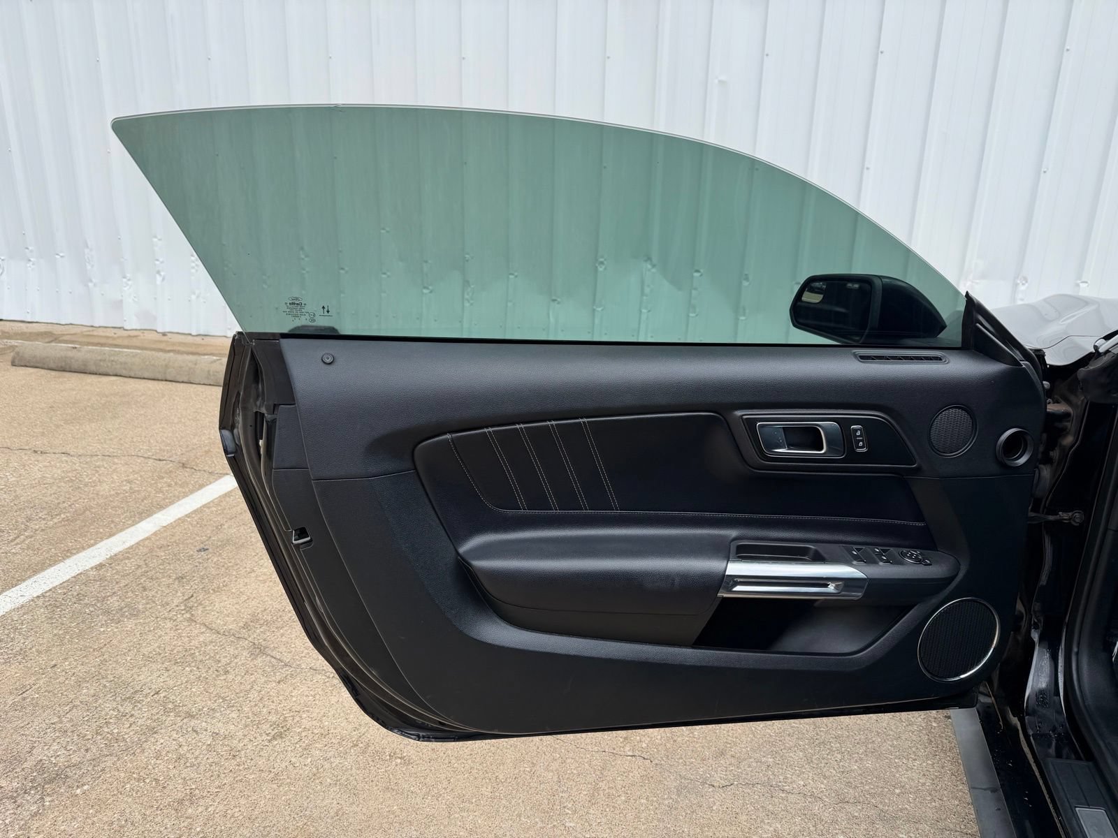 Used 2020 Ford Mustang GT Premium RWD image 21