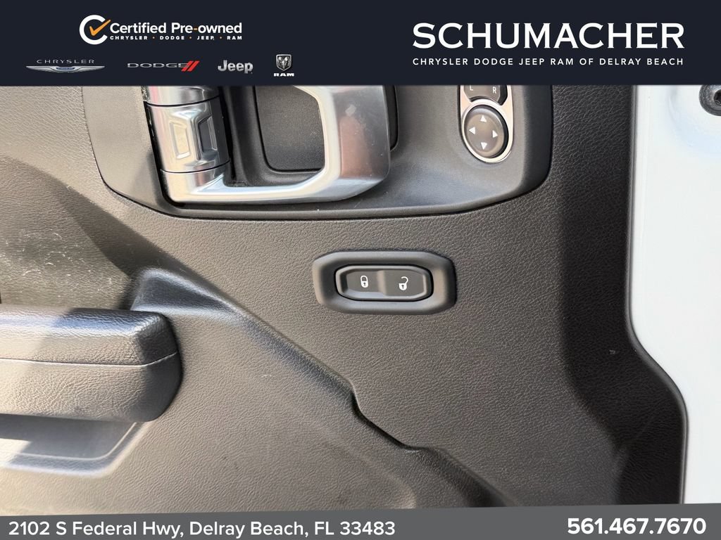 Used 2024 Jeep Wrangler Unlimited Rubicon AWD/4WD image 28