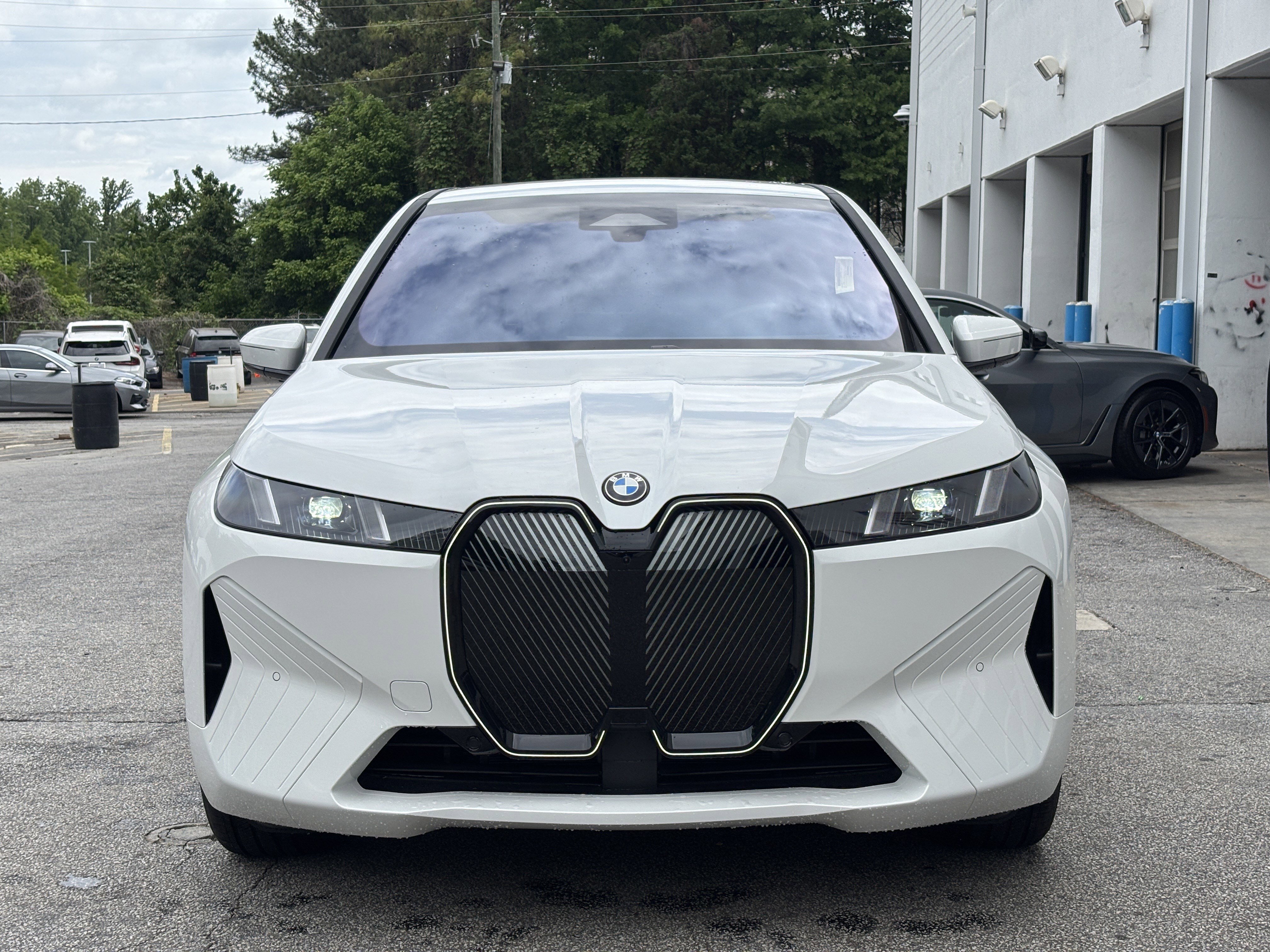 New 2026 BMW iX xDrive45 w/ Premium Package AWD/4WD image 9