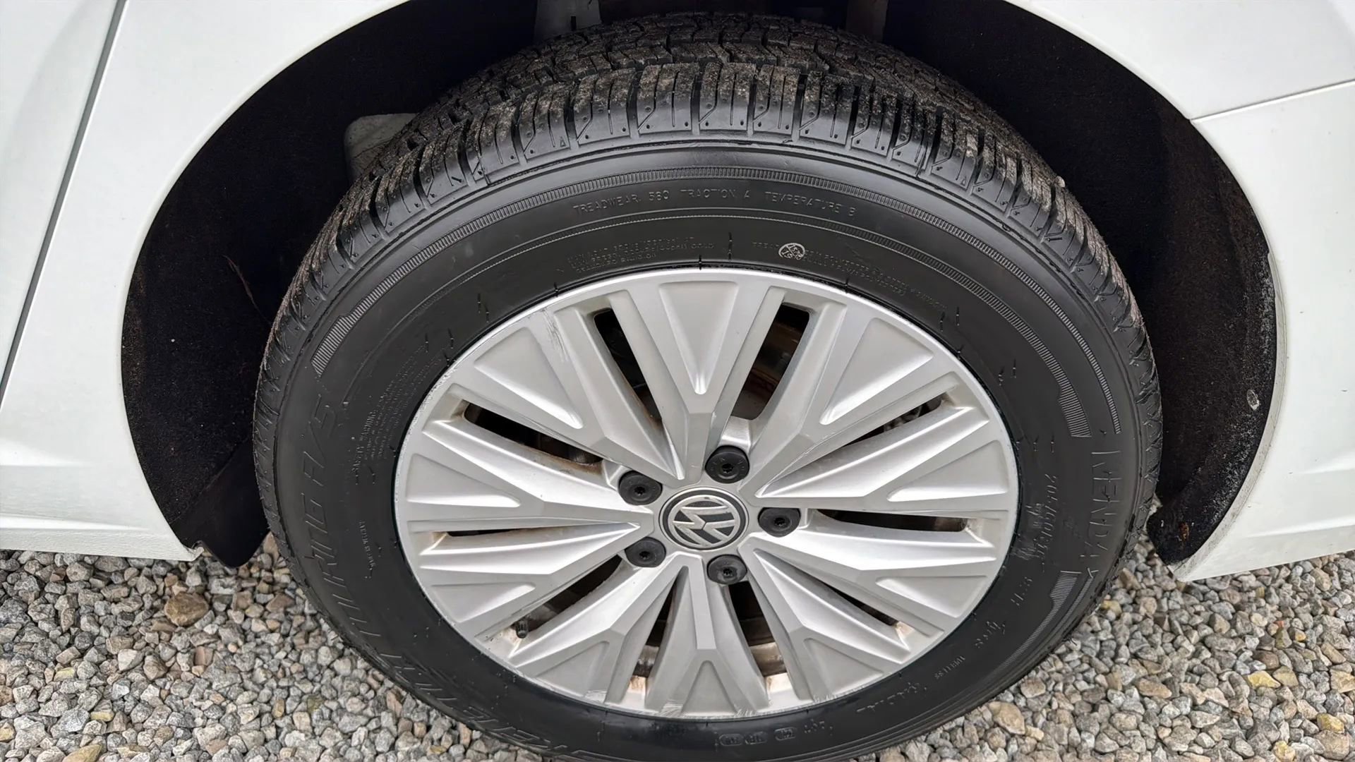 Used 2019 Volkswagen Jetta S image 2