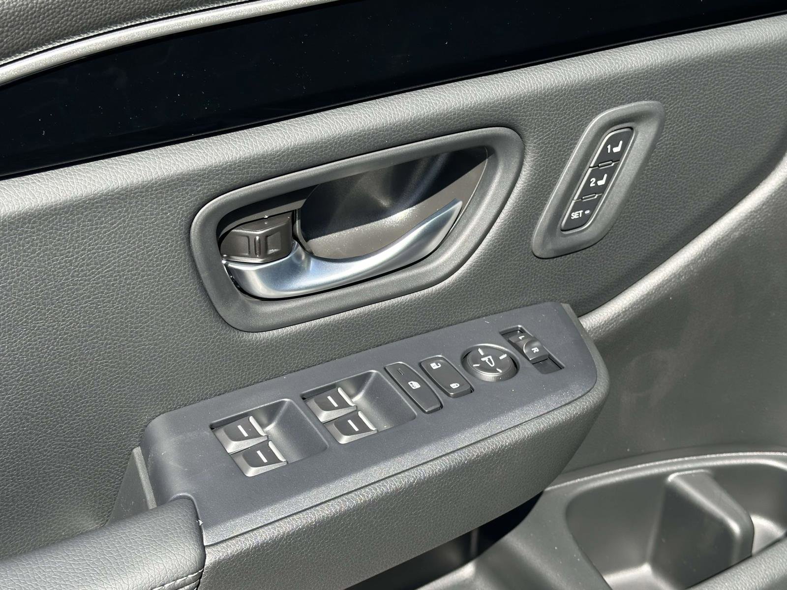 New 2025 Honda Pilot Touring image 24