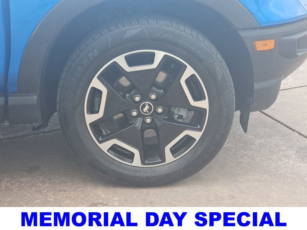 Used 2022 Ford Bronco Sport Outer Banks w/ Tech Package AWD/4WD image 37