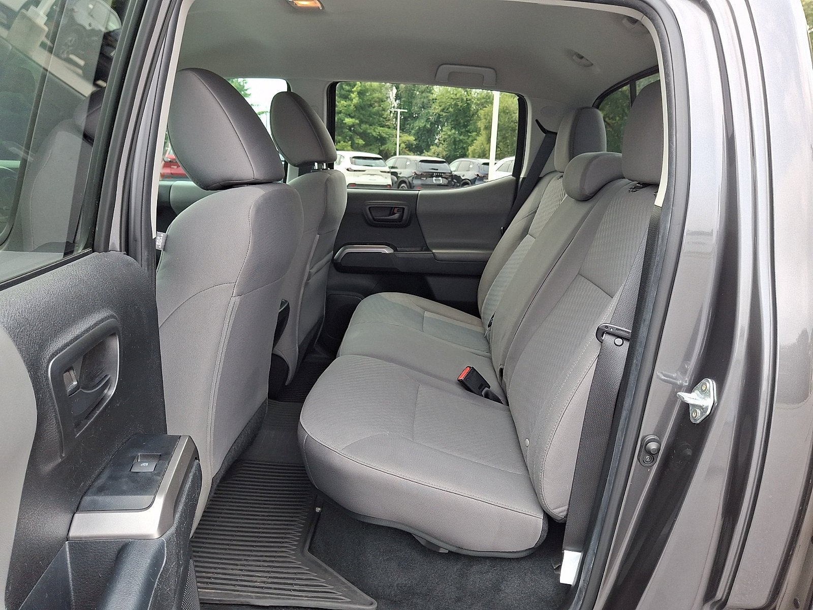 Certified 2023 Toyota Tacoma SR5 AWD/4WD image 11