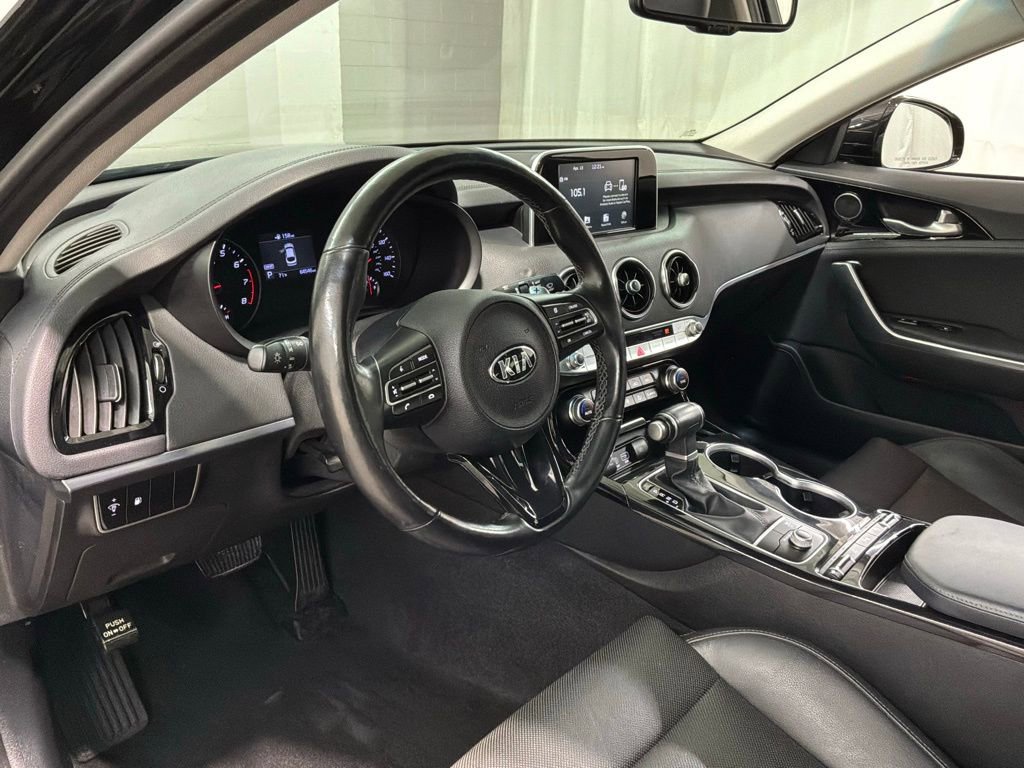 Used 2018 Kia Stinger AWD/4WD image 17