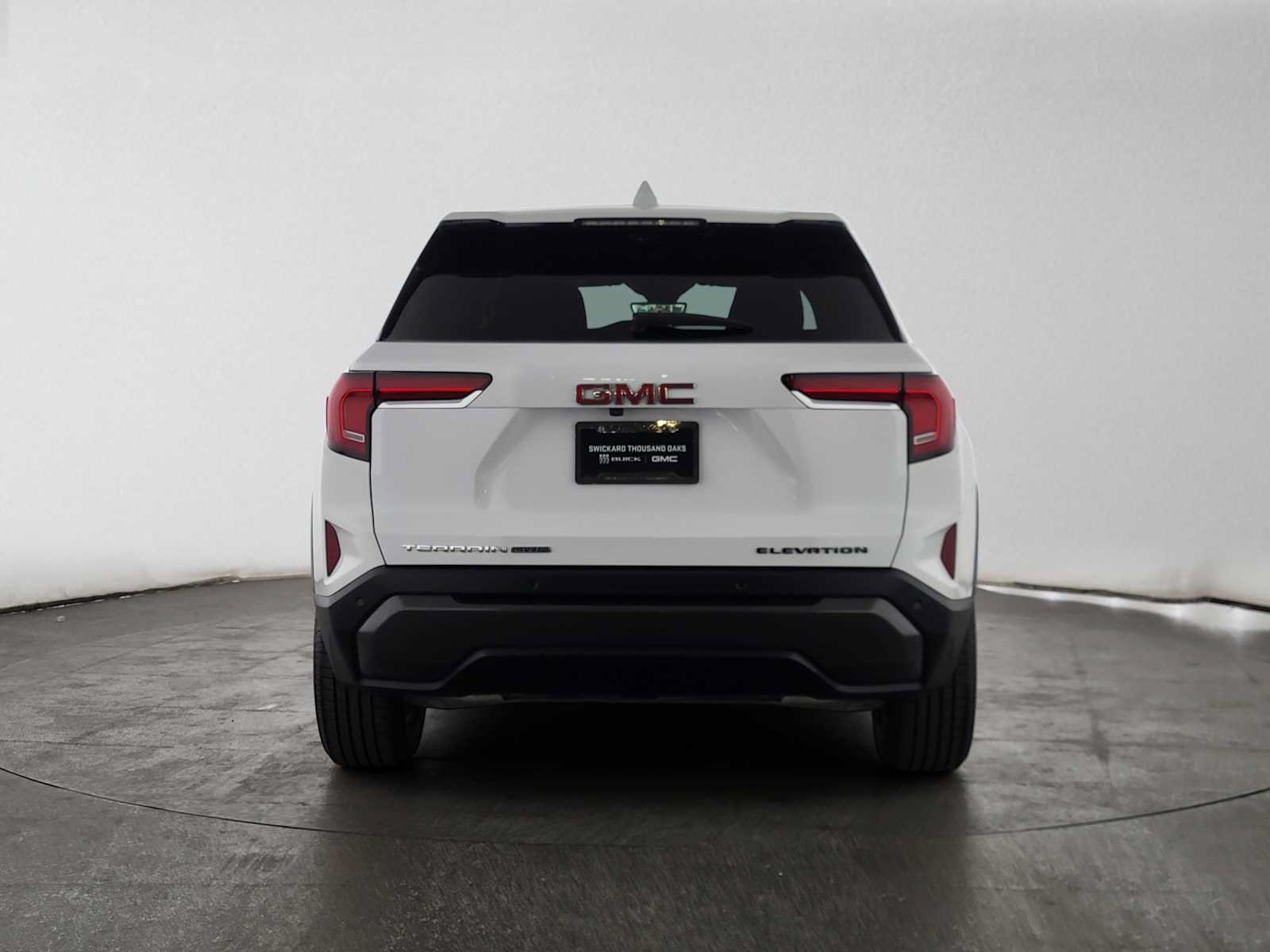 Used 2026 GMC Terrain Elevation w/ Technology Package II AWD/4WD image 4