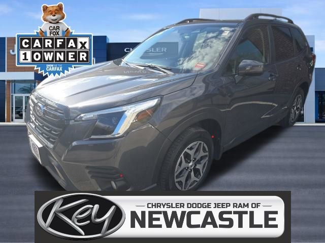 Used 2023 Subaru Forester Premium AWD/4WD image 1