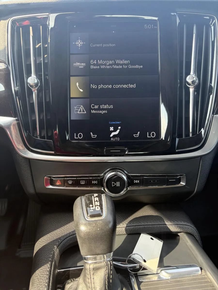 Used 2017 Volvo S90 T6 Momentum w/ Climate Package AWD/4WD image 21