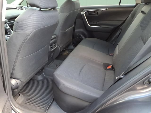 Used 2024 Toyota RAV4 LE AWD/4WD image 16