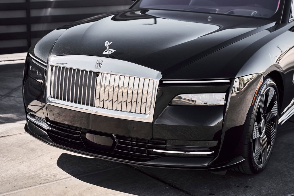 Used 2025 Rolls-Royce Spectre w/ Spectre Launch Package image 7