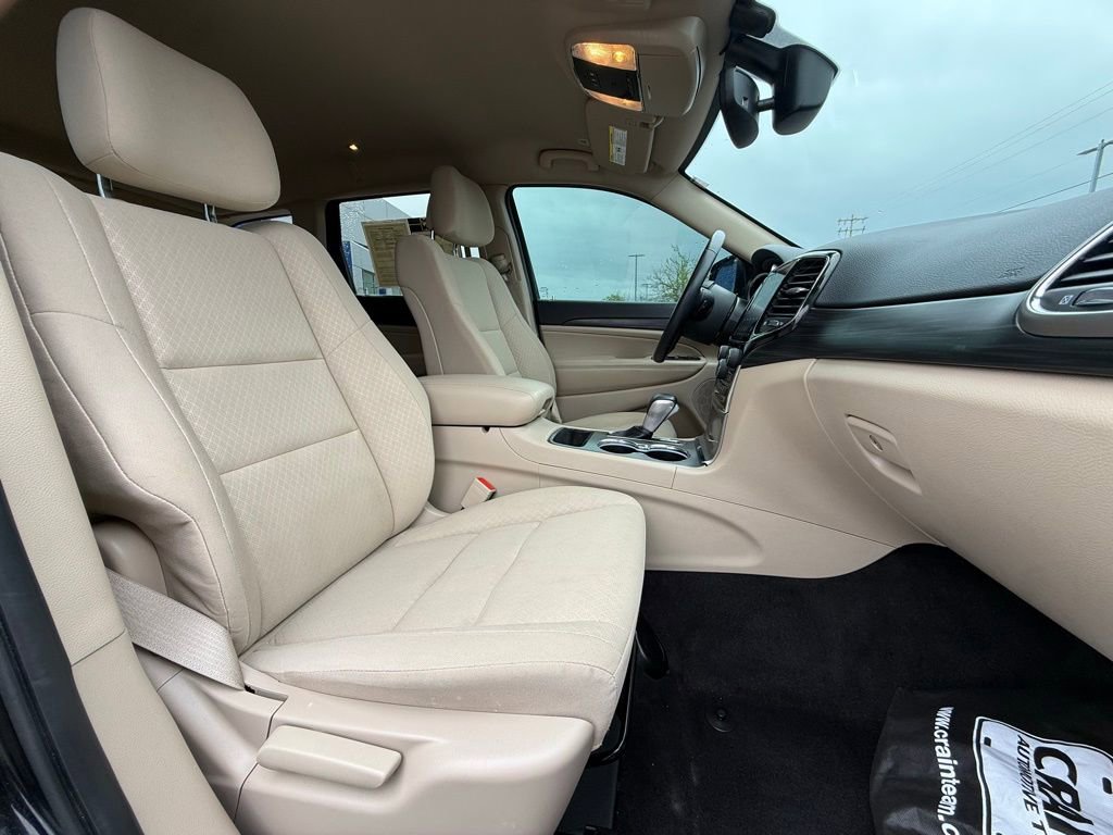 Used 2022 Jeep Grand Cherokee Laredo E w/ Security & Convenience Group AWD/4WD image 29