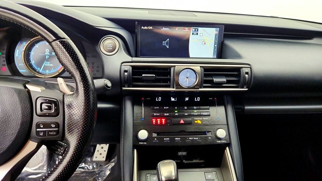 Used 2018 Lexus IS 350 AWD image 18