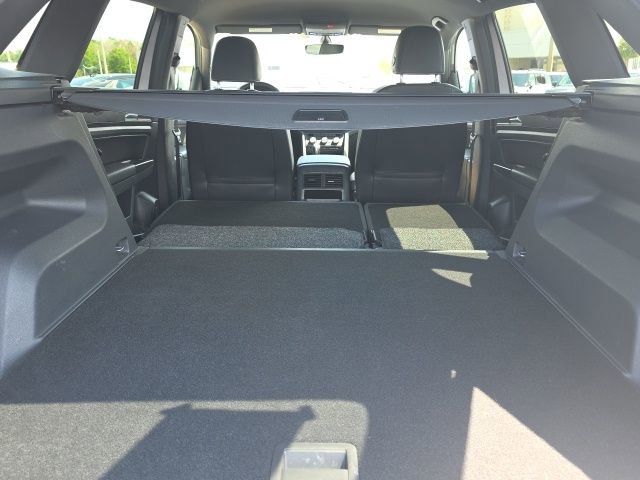 Used 2020 Volkswagen Atlas Cross Sport SE w/ Towing Package AWD/4WD image 24
