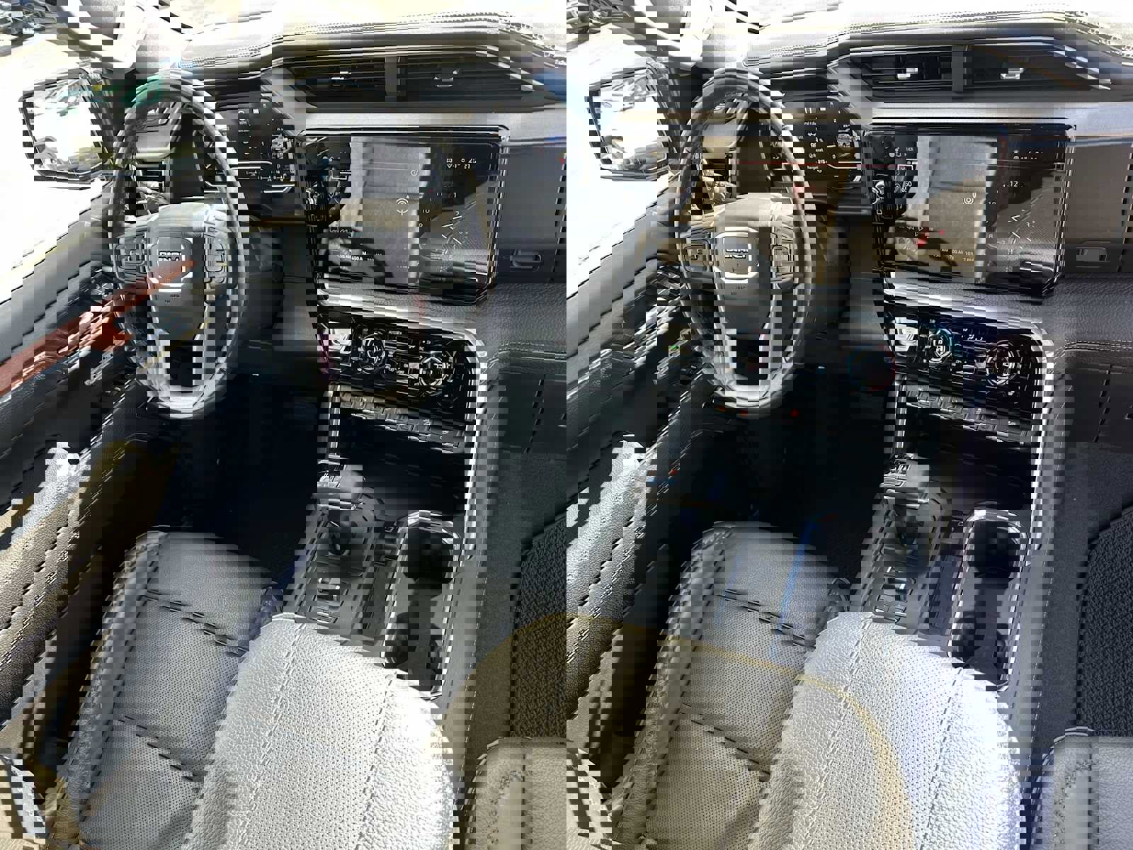 Used 2023 GMC Sierra 1500 Denali w/ Technology Package image 11