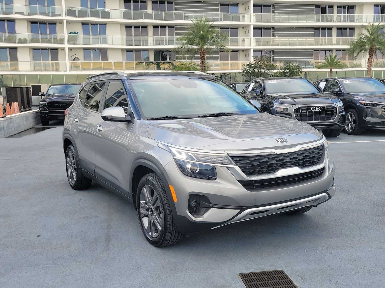 Used 2021 Kia Seltos S FWD image 8