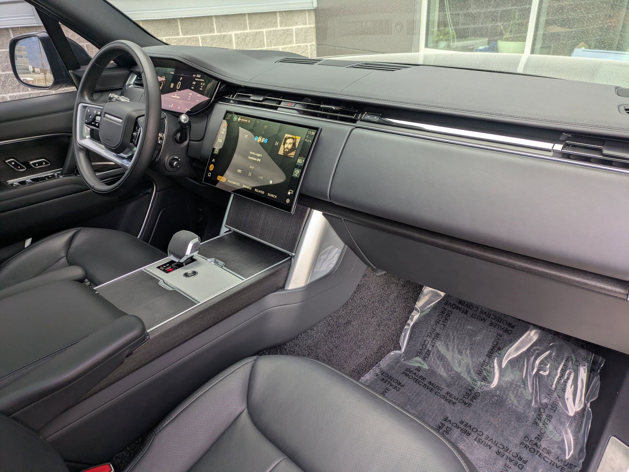 Used 2024 Land Rover Range Rover SE image 31