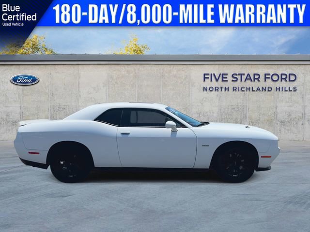 Used 2018 Dodge Challenger R/T RWD image 11