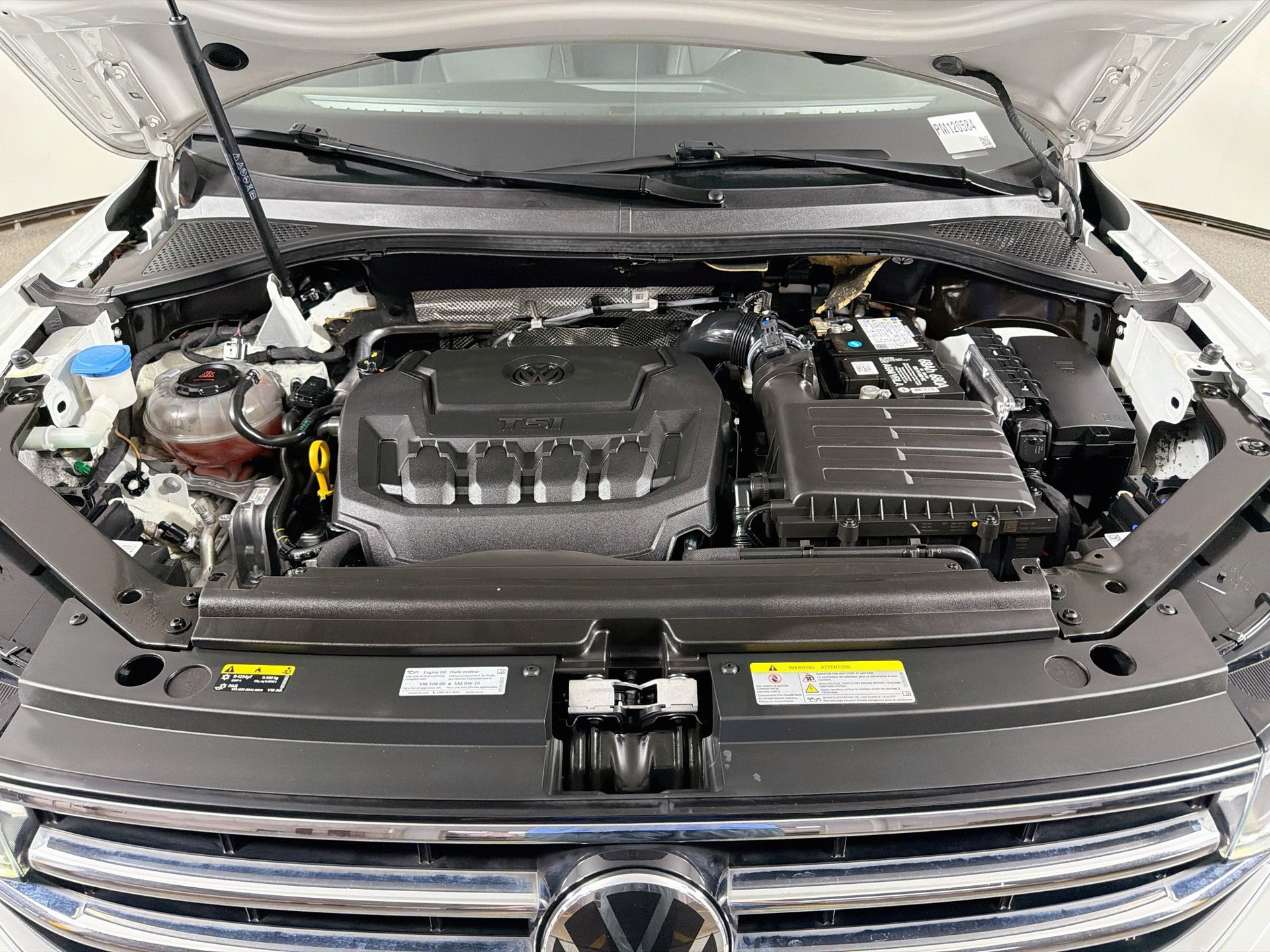 Certified 2023 Volkswagen Tiguan SE FWD image 29