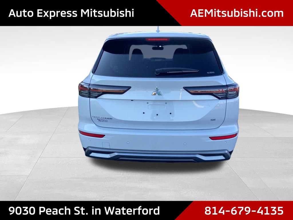 New 2026 Mitsubishi Outlander SE image 6