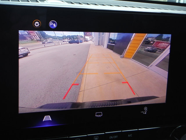 Used 2024 Chevrolet Colorado Trail Boss w/ Advanced Trailering Package AWD/4WD image 34