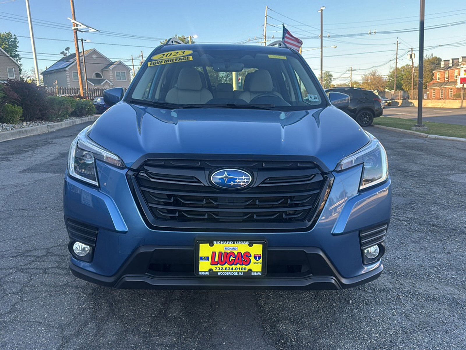 Used 2023 Subaru Forester Premium AWD/4WD image 3
