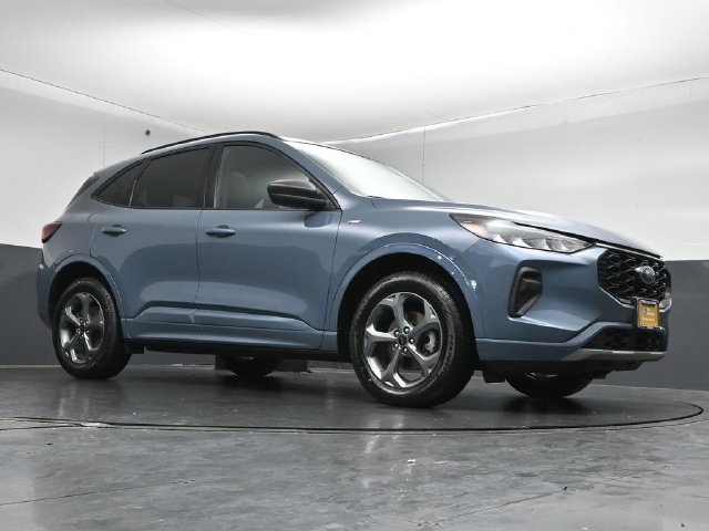 Certified 2024 Ford Escape ST-Line w/ Tech Pack #1 AWD/4WD image 38