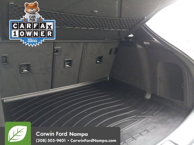 Used 2018 Porsche Macan image 28