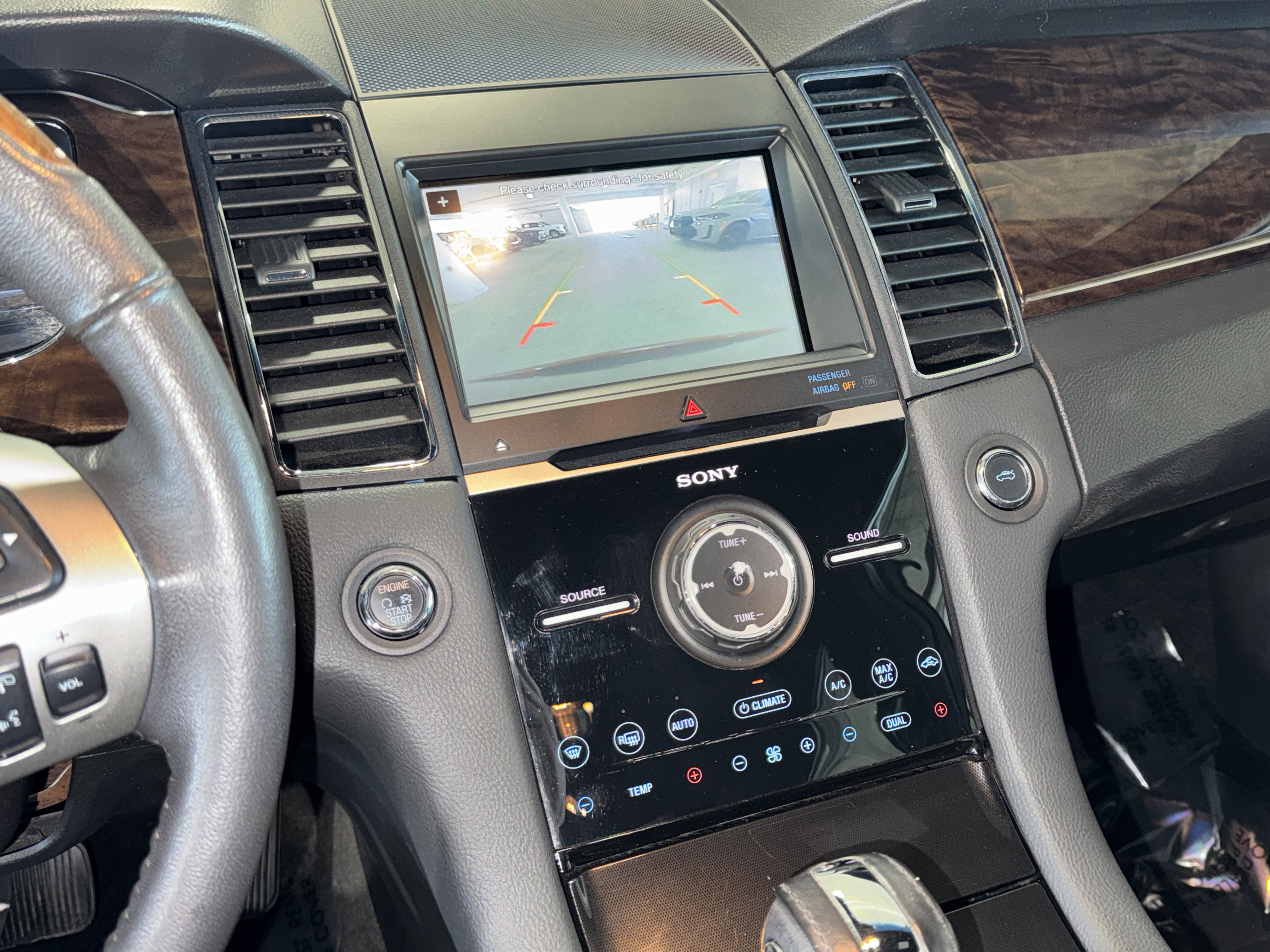 Used 2018 Ford Taurus Limited image 26