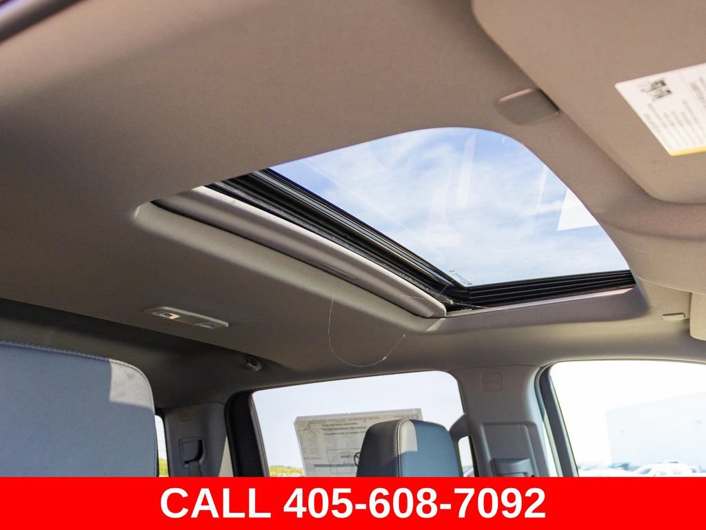 Used 2025 GMC Sierra 2500 SLT w/ SLT Premium Package AWD/4WD image 21