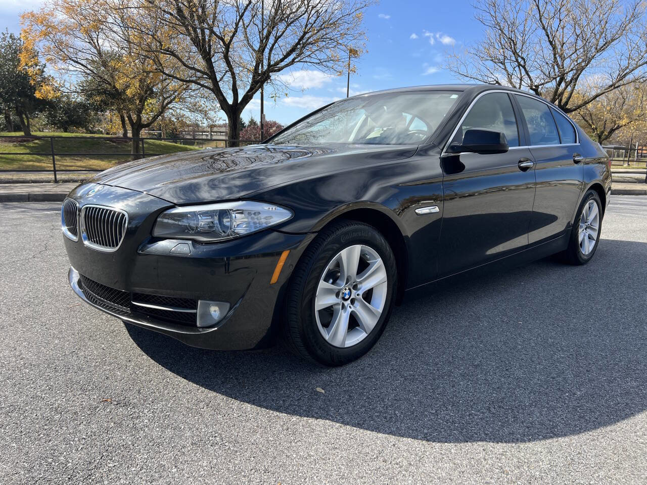 Used 2013 BMW 528i xDrive 528i xDrive AWD 4dr Sedan image 2