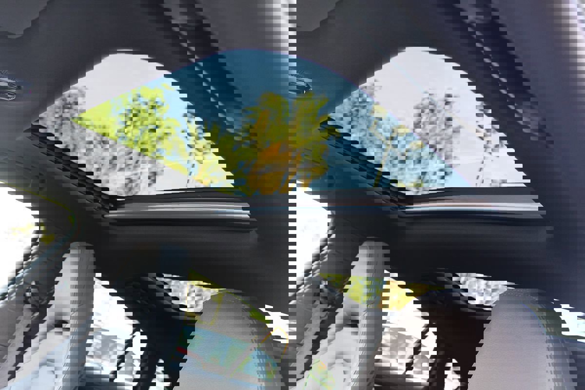 Used 2018 Porsche Panamera 4 image 34