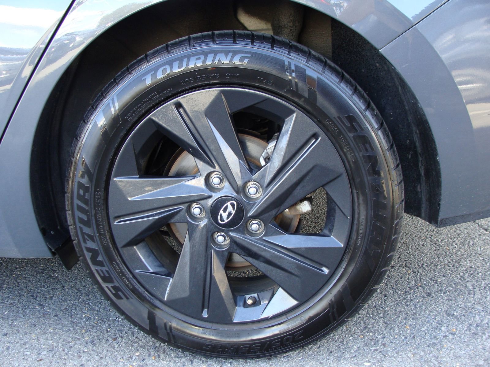 Used 2023 Hyundai Elantra SEL w/ Preferred Accessory Package image 30