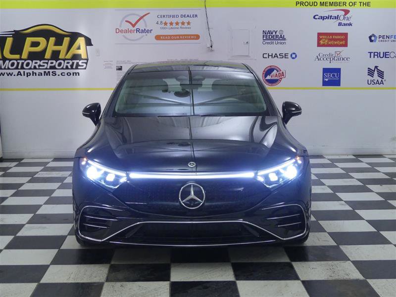 Used 2022 Mercedes-Benz EQS 580 4MATIC image 2