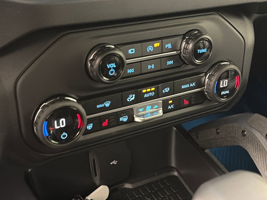 Used 2024 Ford Bronco Raptor AWD/4WD image 21
