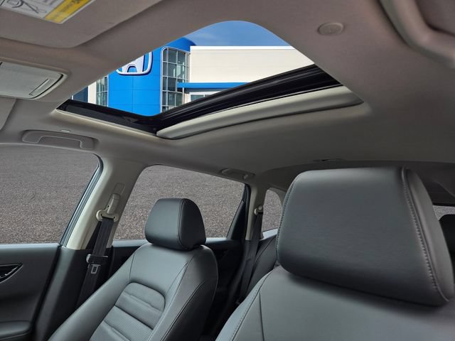 Used 2025 Honda CR-V EX-L image 17
