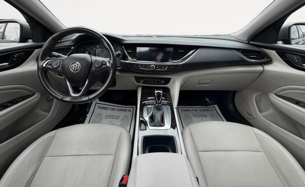 Used 2019 Buick Regal Essence w/ Driver Confidence Package I image 16
