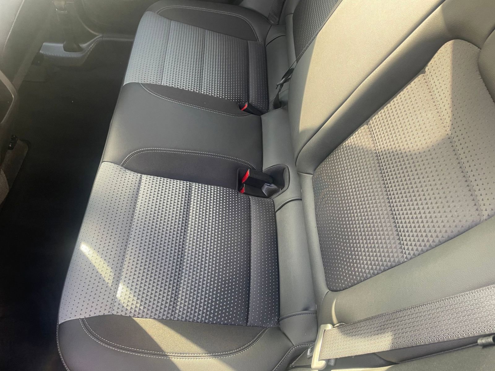 Used 2025 Chevrolet Trax LT image 35