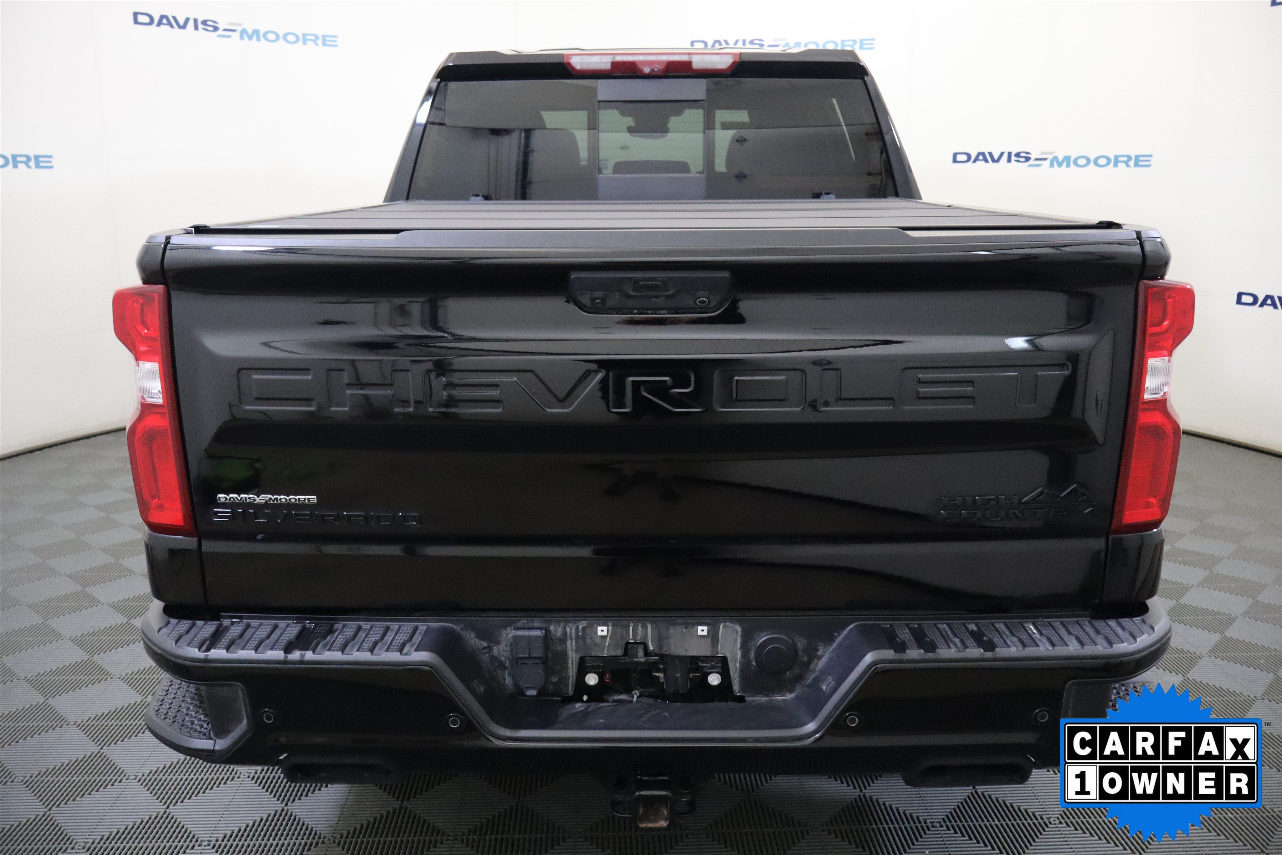 Used 2024 Chevrolet Silverado 1500 High Country w/ Midnight Edition AWD/4WD image 8